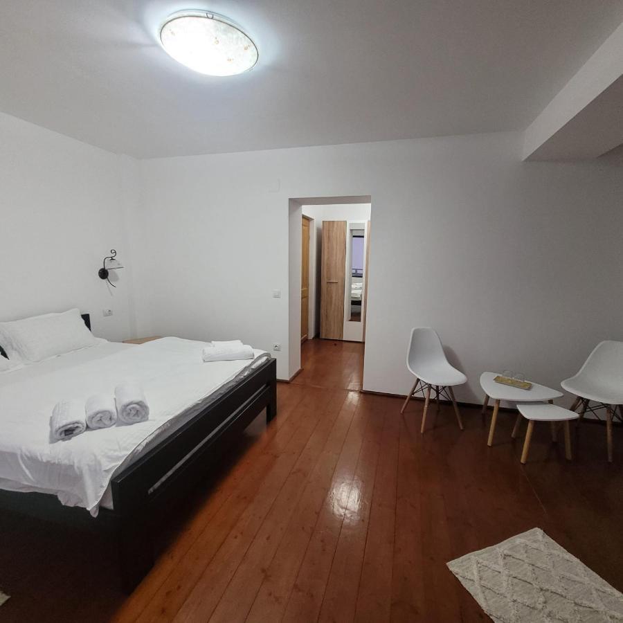La Rocca Hotell Fundata Exteriör bild