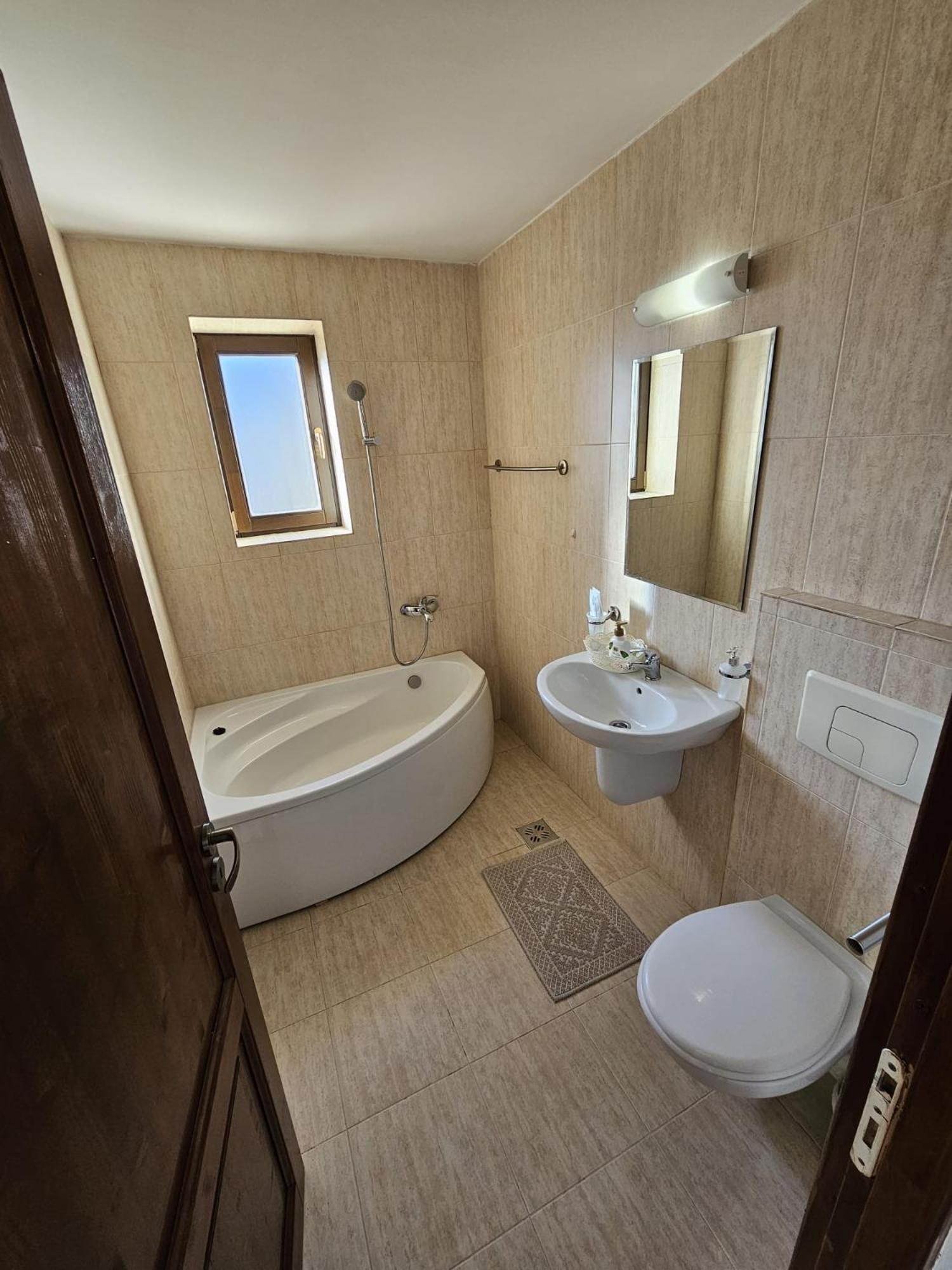 La Rocca Hotell Fundata Exteriör bild